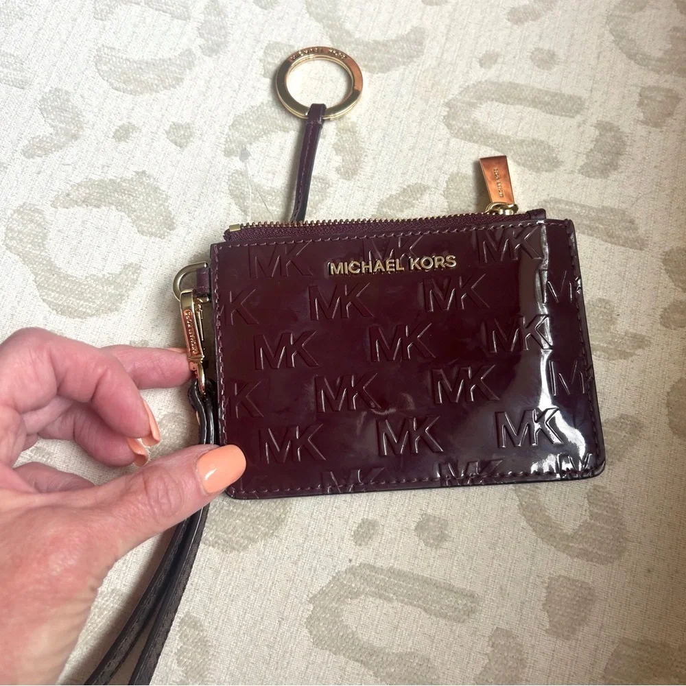 Michael Kors compact patent